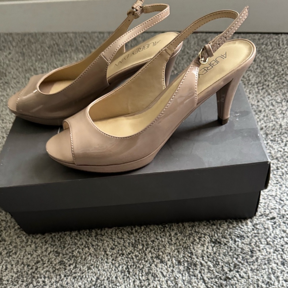 Aubrey Lynn heels
